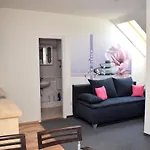Kingaapartman Lägenhet