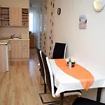 Lägenhet Kingaapartman *