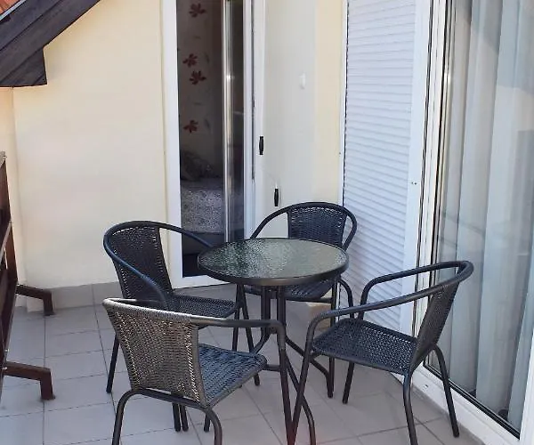 Kingaapartman Appartement